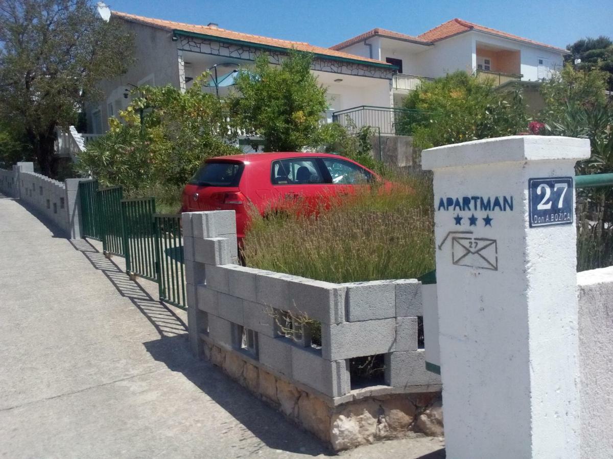 Apartman "Tatjana" 제제라 외부 사진